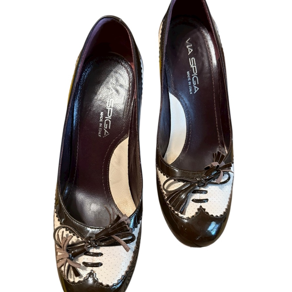 Via Spiga Women's burgundy and pink spectator  pumps